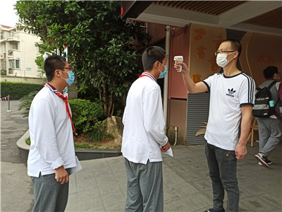 20.6.4.张辰东爸爸1.jpg 20.6.4.张辰东爸爸1.jpg