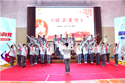 初二1班 (5).jpg