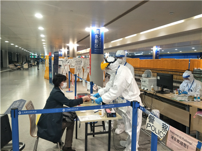 收取护照.jpg 收取护照.jpg