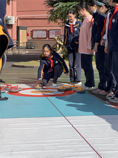 冰壶 (4).jpg 冰壶 (4).jpg