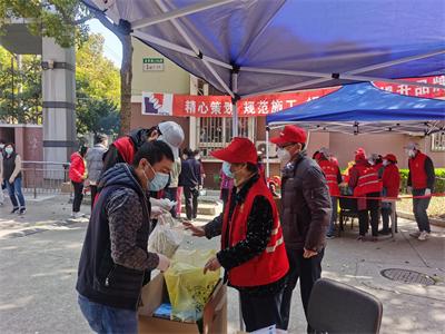 黄征 (1).jpg
