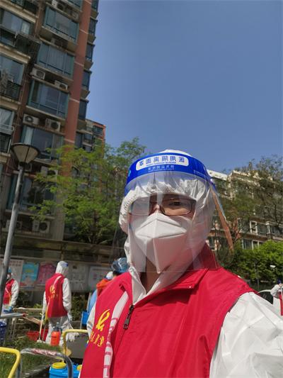 张莉 (1).jpg