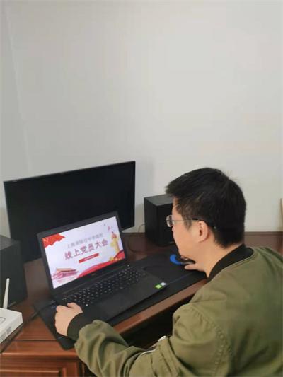 刘伟军.jpg