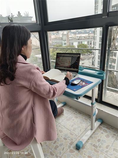 顾丽.jpg