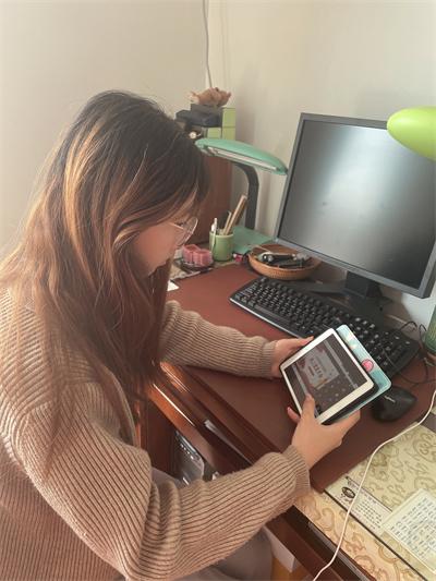 杨文倩.jpg 杨文倩.jpg