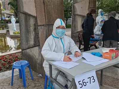 书记 志愿服务.jpg 书记 志愿服务.jpg
