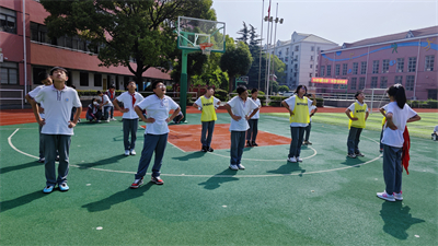 比赛1(热身).jpg