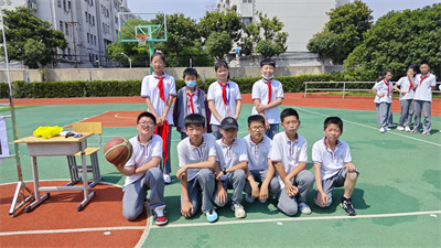比赛15(队伍1和教练).jpg