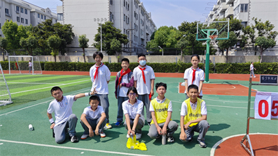 比赛16(队伍2和教练).jpg