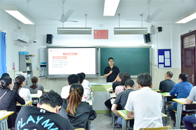 初一1.jpg