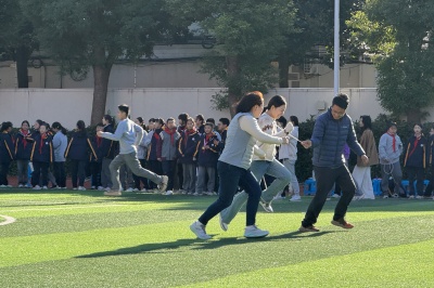 教师齐心协力 (7).JPG