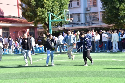 教师齐心协力 (2).JPG