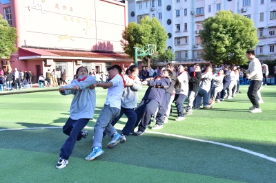拔河比赛-学生 (12).JPG