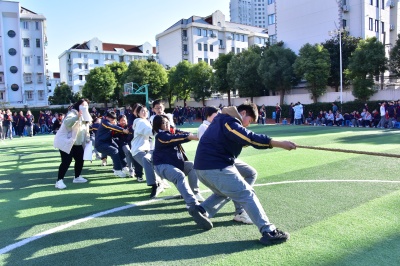 拔河比赛-学生 (3).JPG