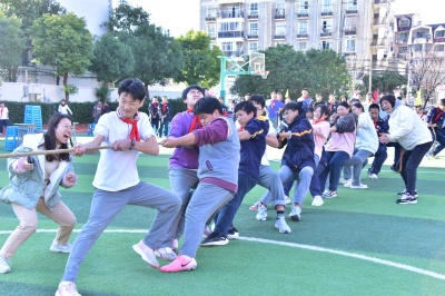 拔河比赛-学生 (2).JPG