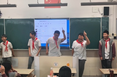 初一4班-1.jpg
